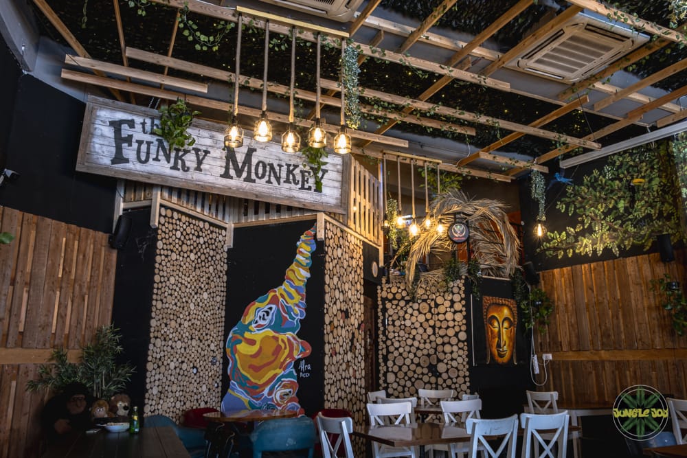Innenraum von Jungle Joy Gżira